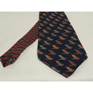 Tommy Hilfiger 100% Italian Silk Navy Beach Chair Print Tie Made In USA